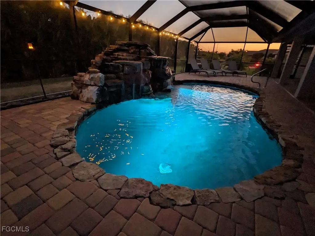 2724 Cape Coral Parkway W Cape Coral FL 33914