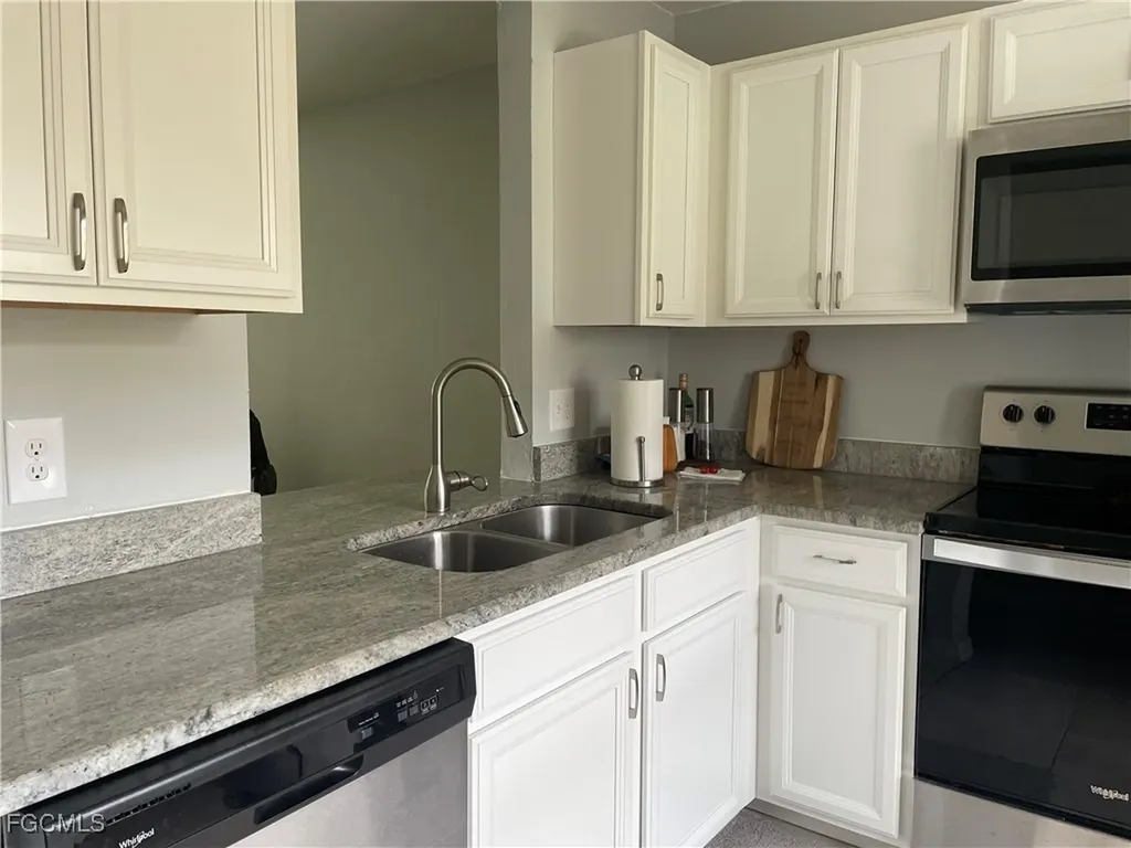 1519 Cape Coral Parkway W Cape Coral FL 33914