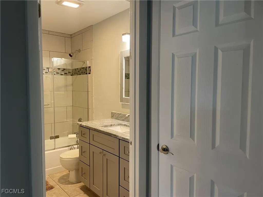 1519 Cape Coral Parkway W Cape Coral FL 33914