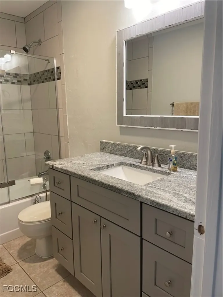 1519 Cape Coral Parkway W Cape Coral FL 33914