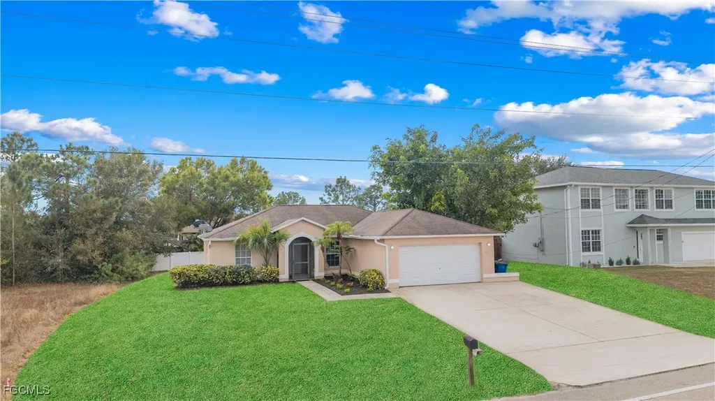 2511 23rd Street SW Lehigh Acres FL 33976