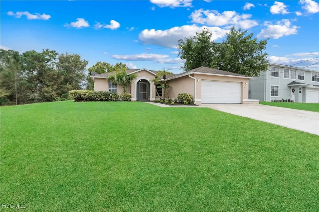 2511 23rd Street SW Lehigh Acres FL 33976