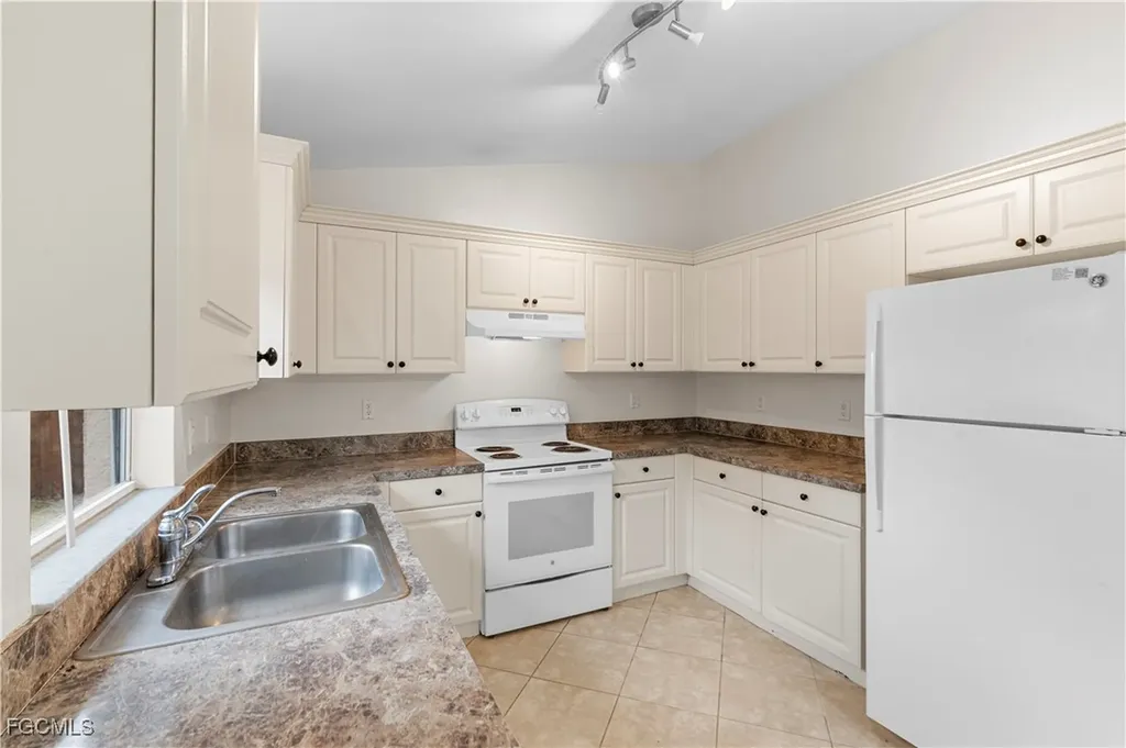 2511 23rd Street SW Lehigh Acres FL 33976