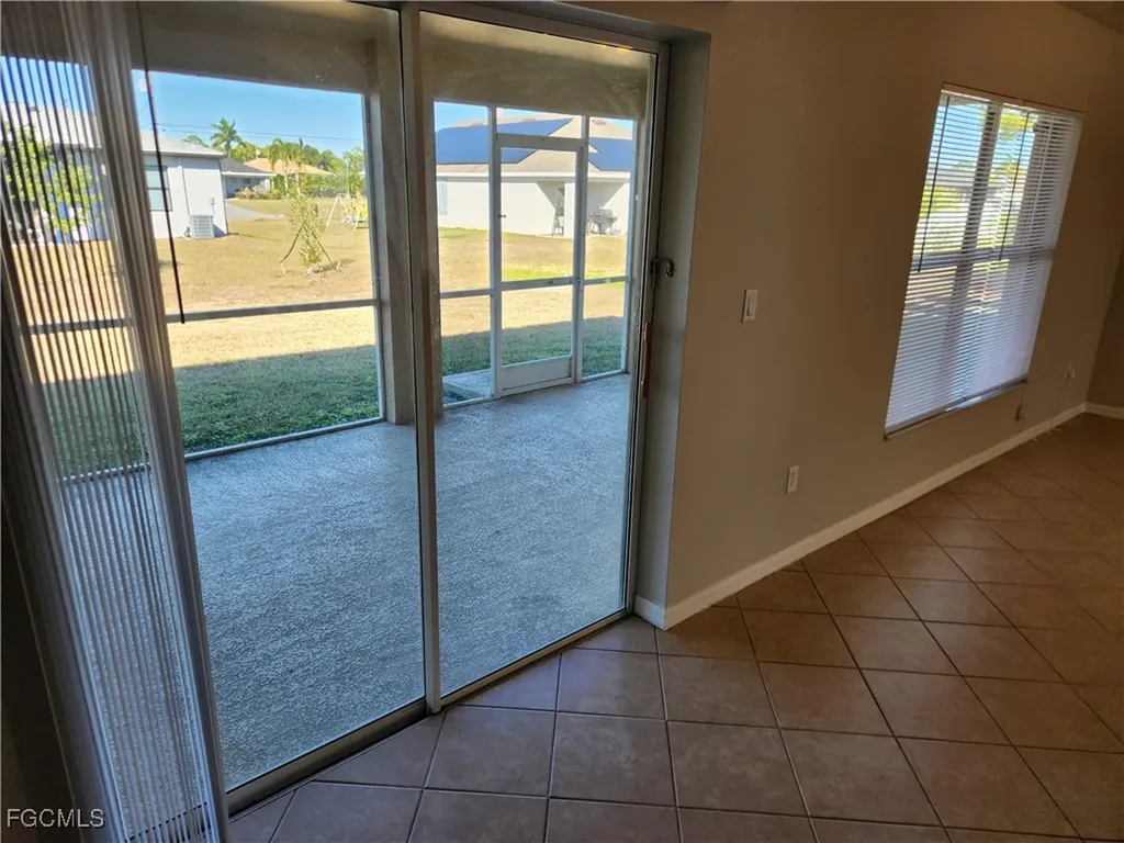 2513 NW 28th Street Cape Coral FL 33993