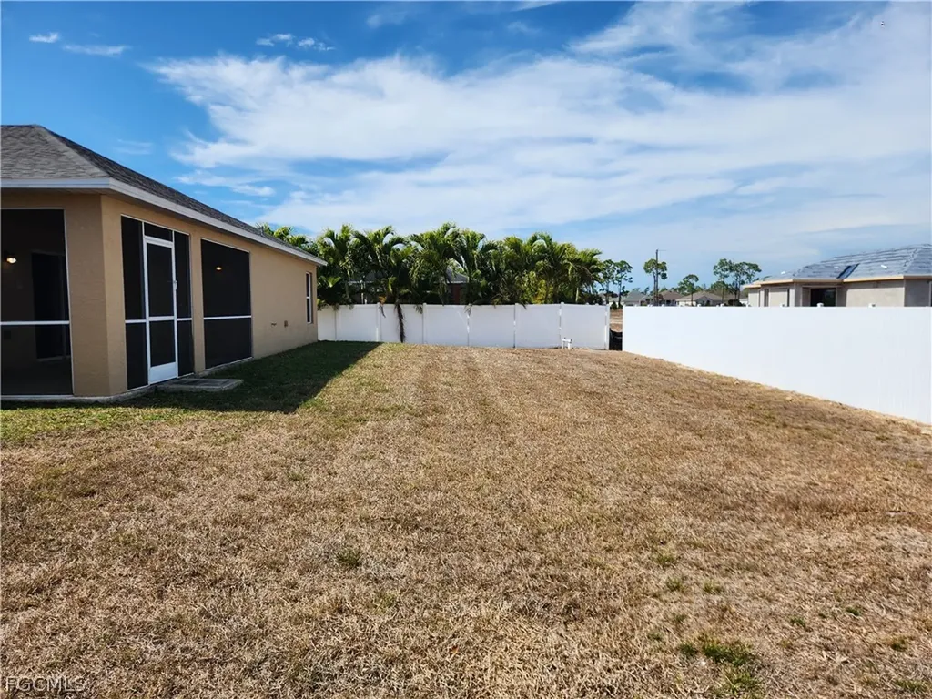 2513 NW 28th Street Cape Coral FL 33993