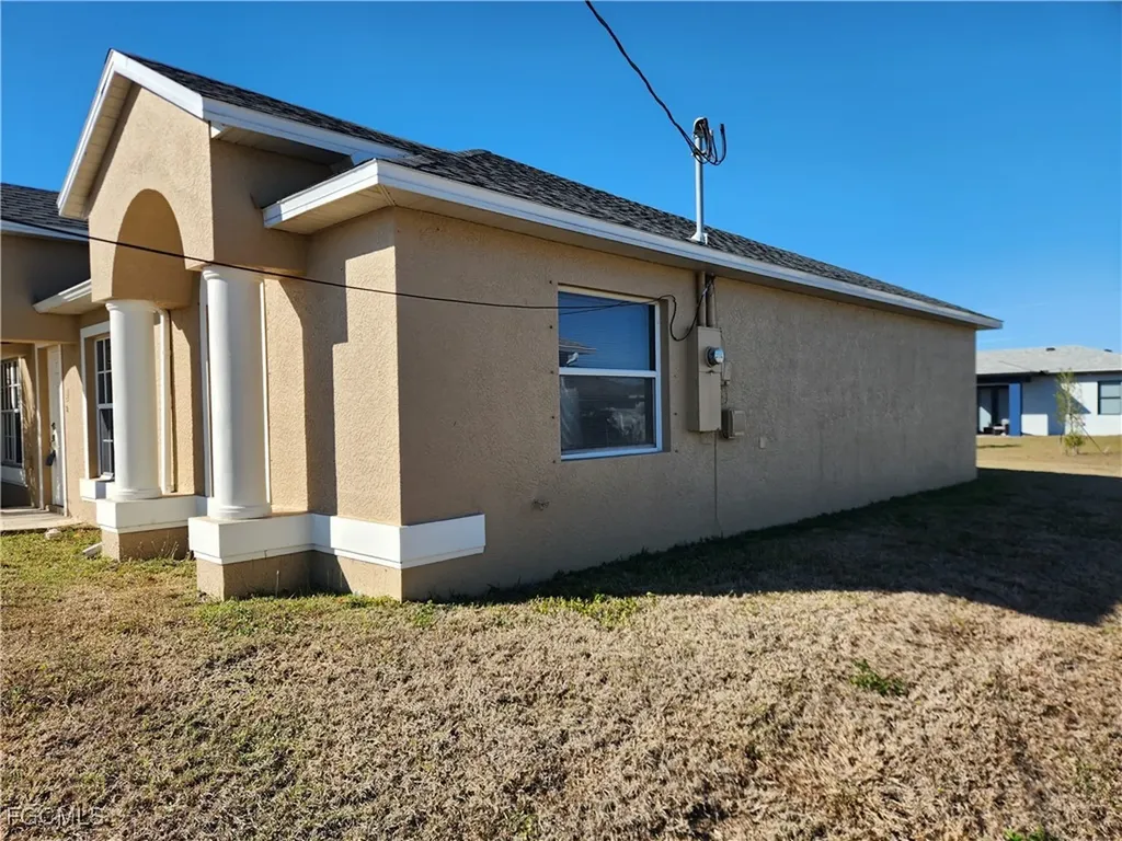 2513 NW 28th Street Cape Coral FL 33993
