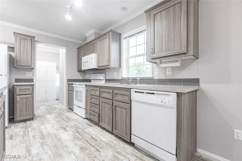 4350 Deltona Drive Punta Gorda FL 33950