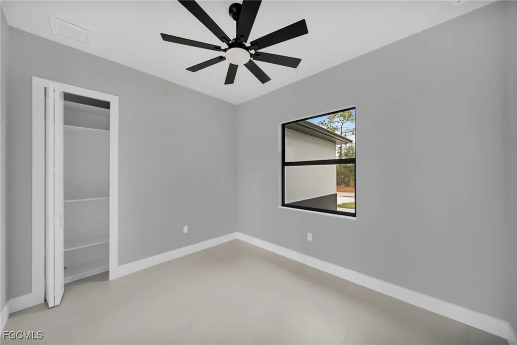 1002 Kanuga Street E Lehigh Acres FL 33974