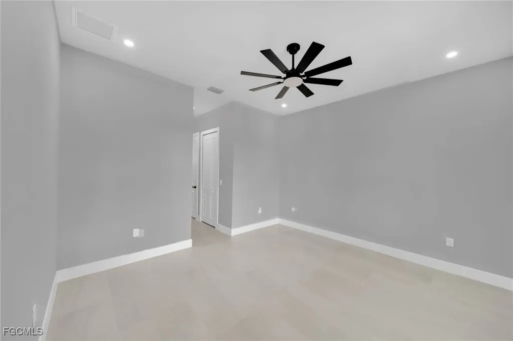 1002 Kanuga Street E Lehigh Acres FL 33974