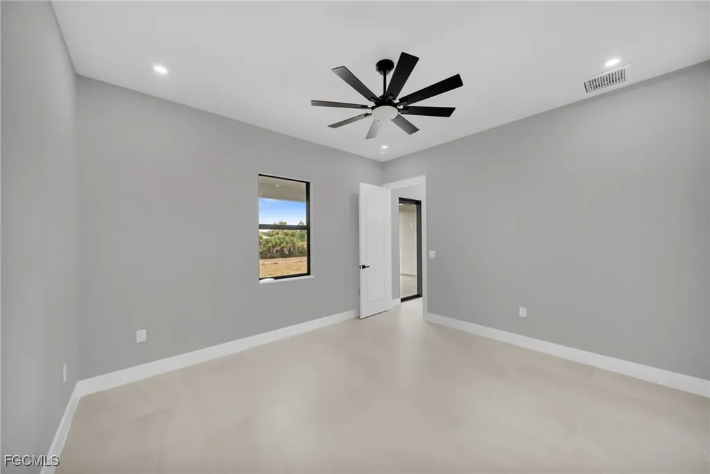 1002 Kanuga Street E Lehigh Acres FL 33974