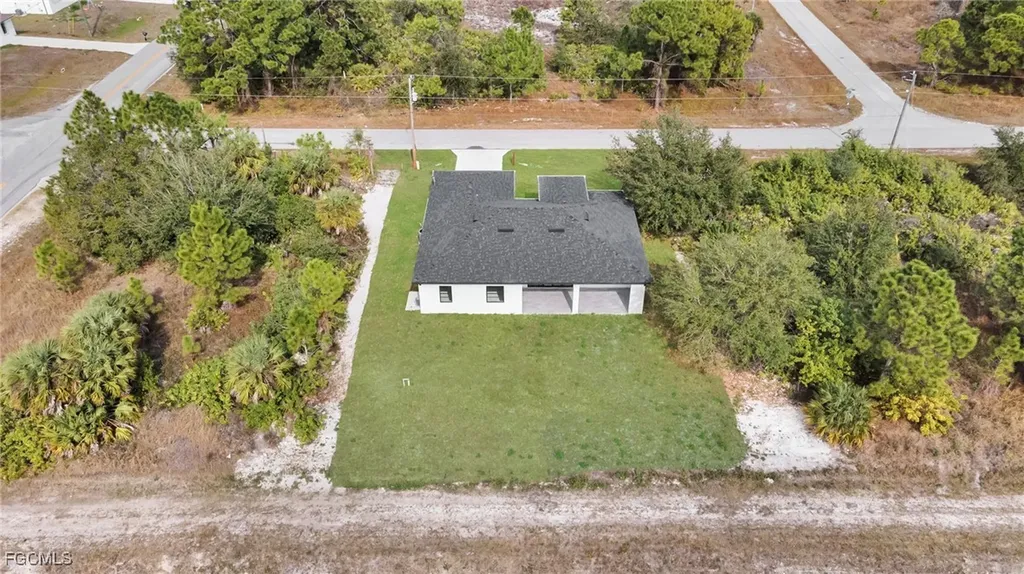1002 Kanuga Street E Lehigh Acres FL 33974