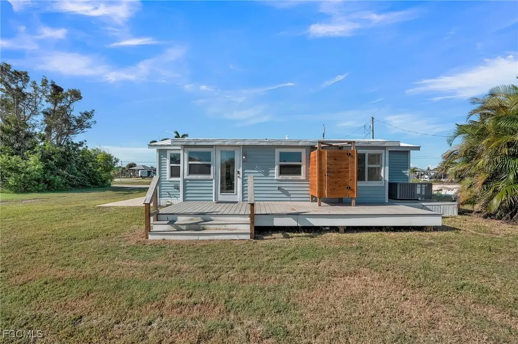 2880 8th Avenue St. James City FL 33956