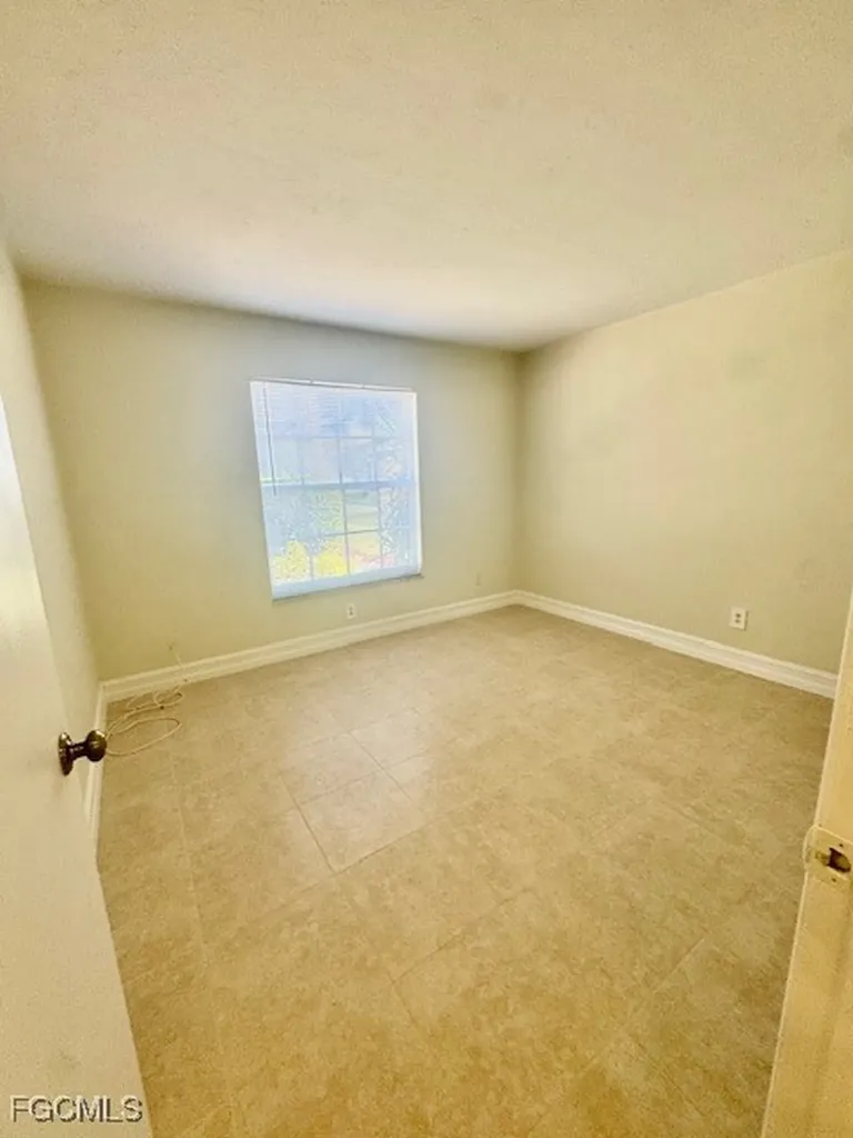 9313 Lennex Lane Fort Myers FL 33919