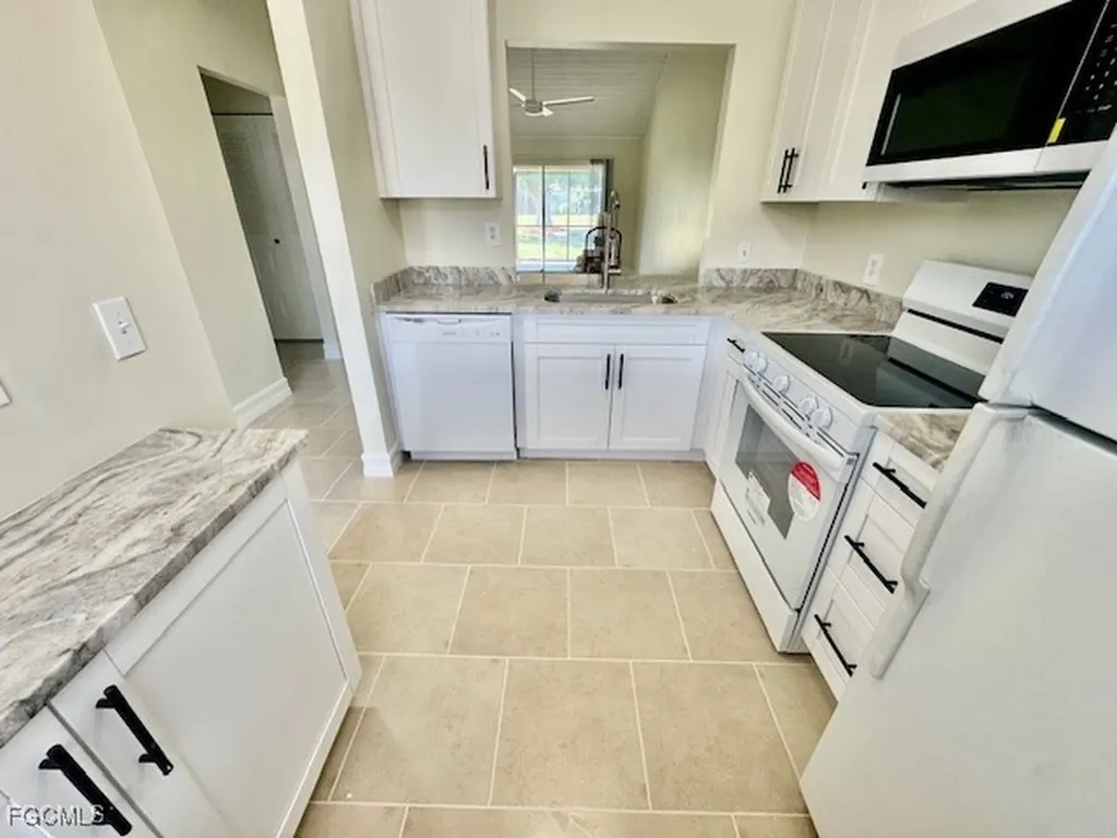 9313 Lennex Lane Fort Myers FL 33919