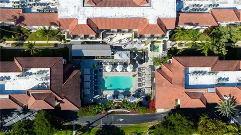 221 9TH Street S Naples FL 34102