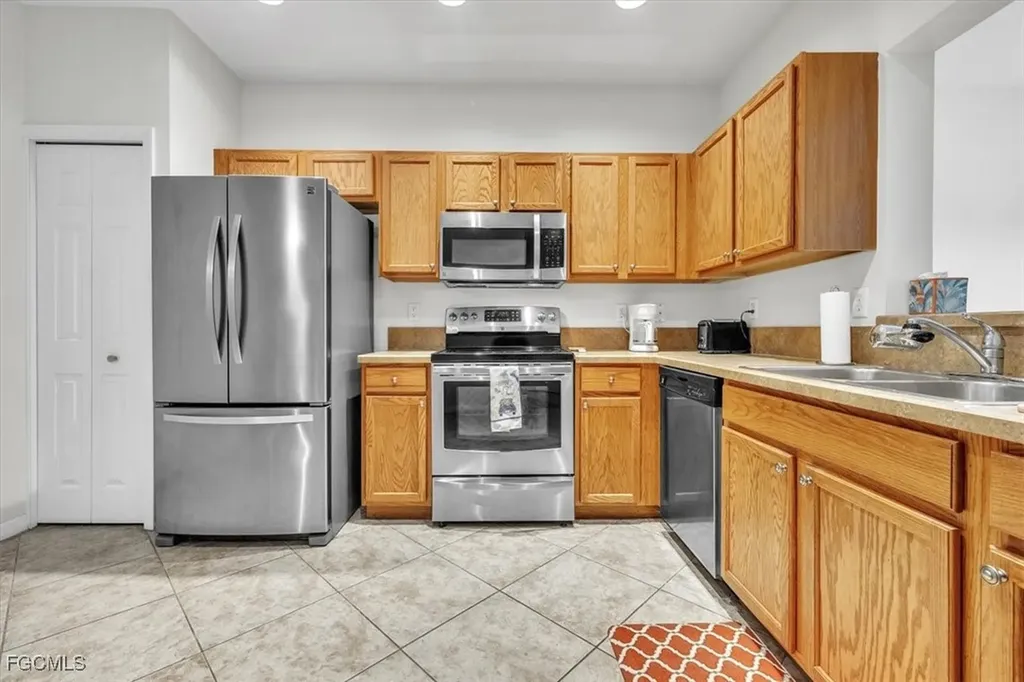 3954 Cherrybrook Loop Fort Myers FL 33966