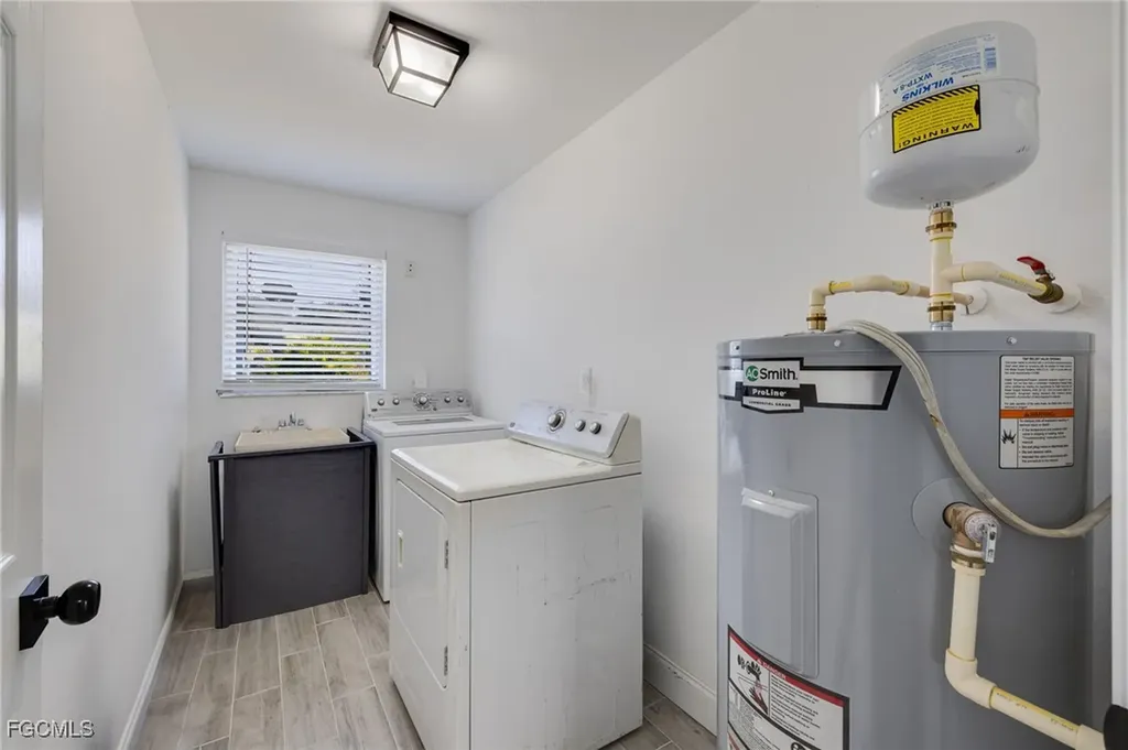 532 SE 36th Street Cape Coral FL 33904