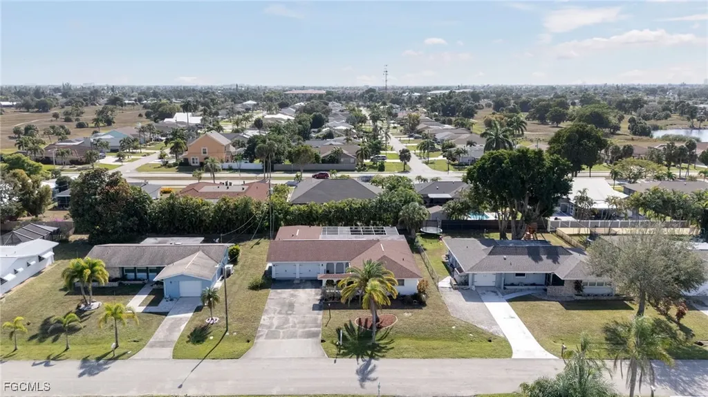 532 SE 36th Street Cape Coral FL 33904