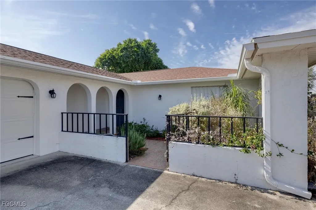 532 SE 36th Street Cape Coral FL 33904