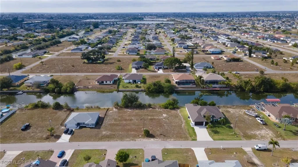 624 NW 3rd Avenue Cape Coral FL 33993