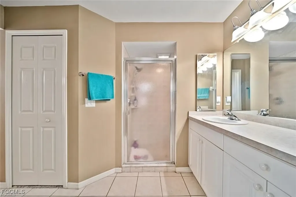 22 SE 13th Avenue Cape Coral FL 33990