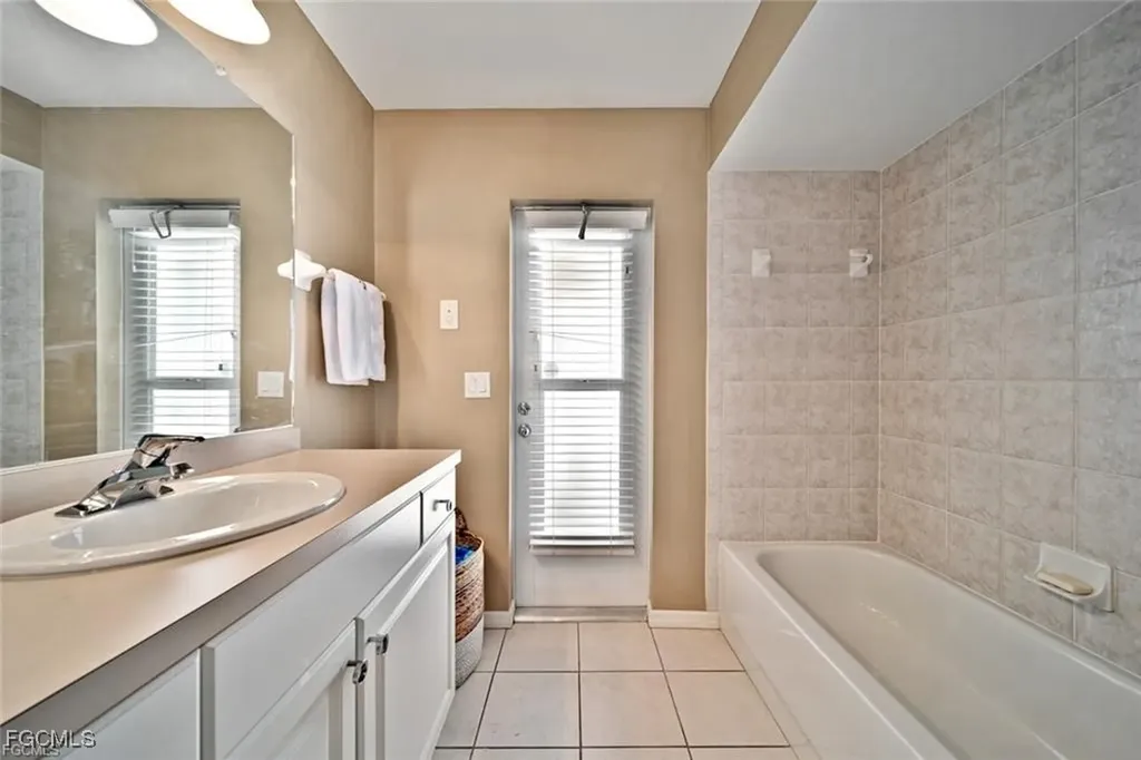 22 SE 13th Avenue Cape Coral FL 33990