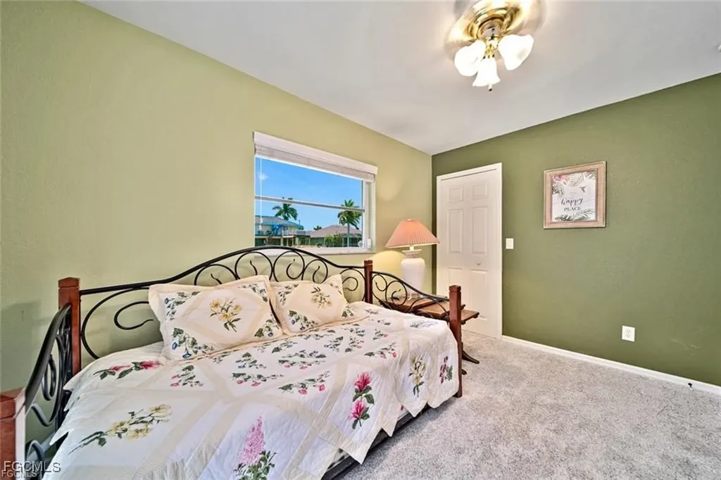 22 SE 13th Avenue Cape Coral FL 33990