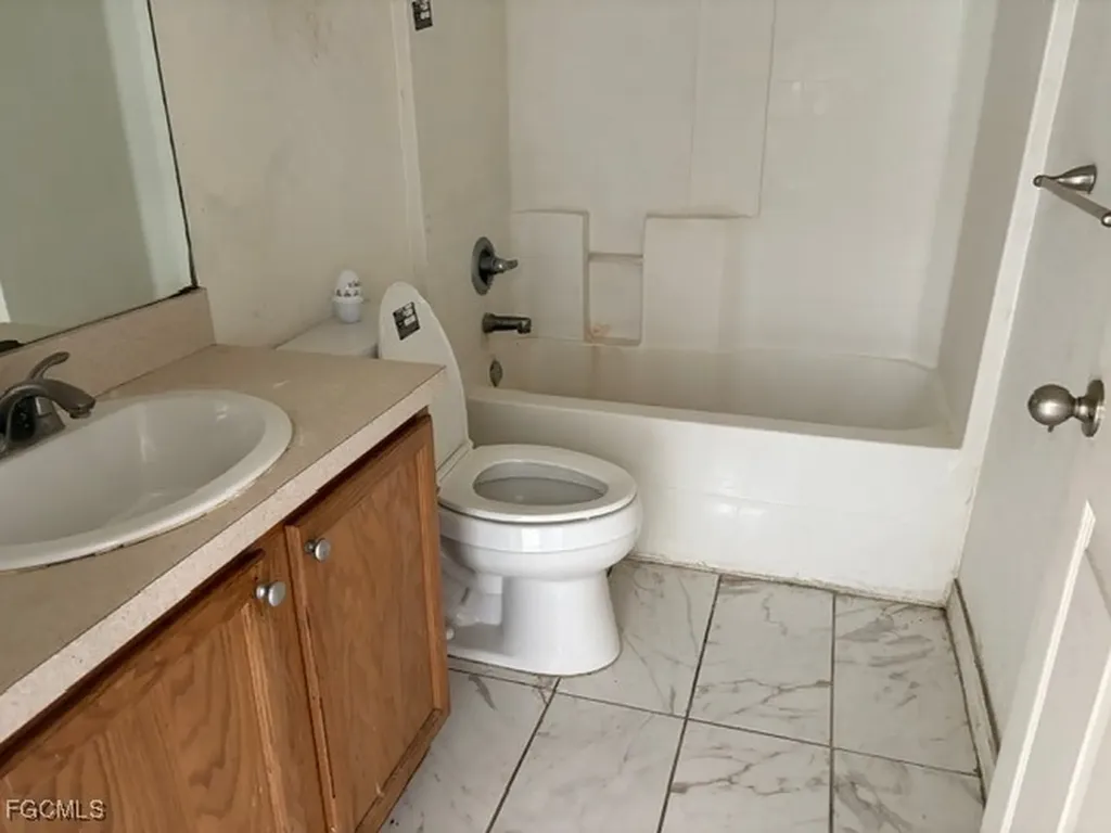 3505 15th Street SW Lehigh Acres FL 33976
