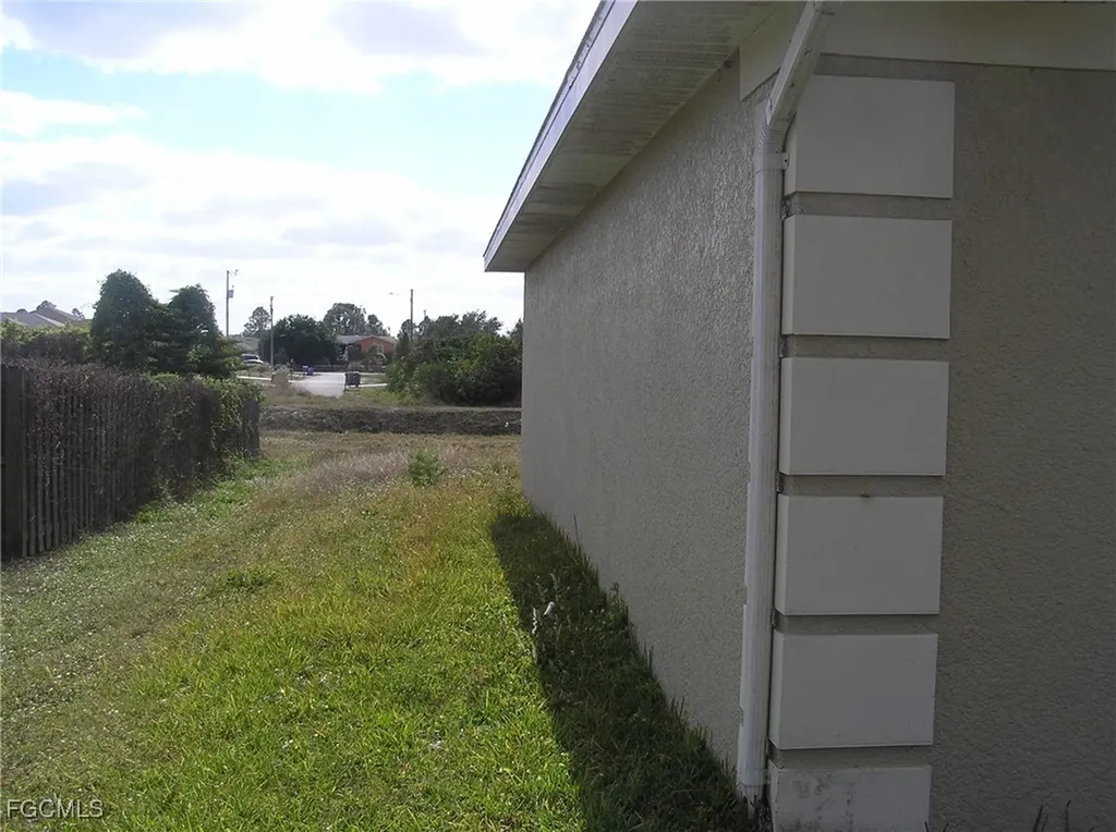 3505 15th Street SW Lehigh Acres FL 33976