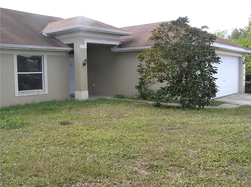 3505 15th Street SW Lehigh Acres FL 33976