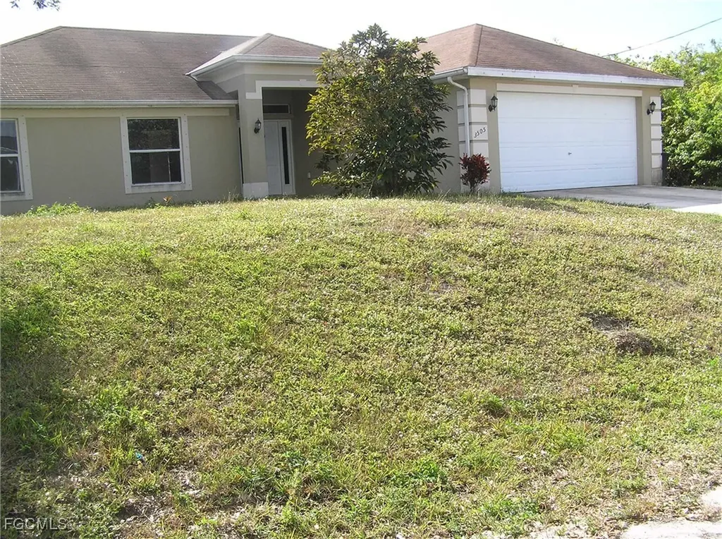 3505 15th Street SW Lehigh Acres FL 33976