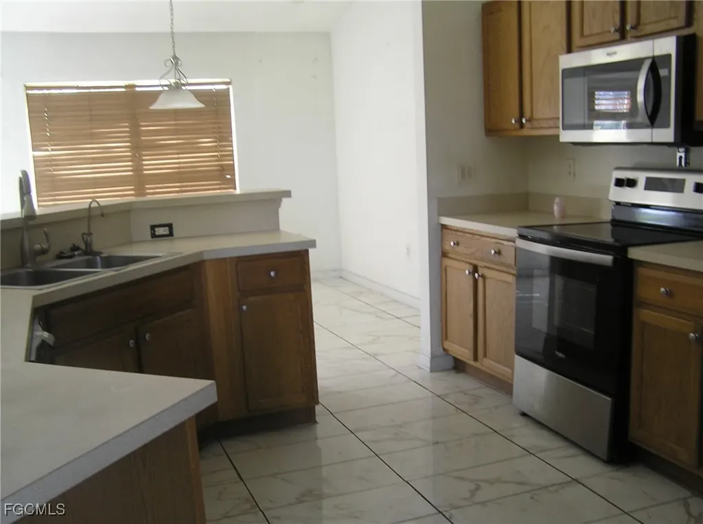 3505 15th Street SW Lehigh Acres FL 33976