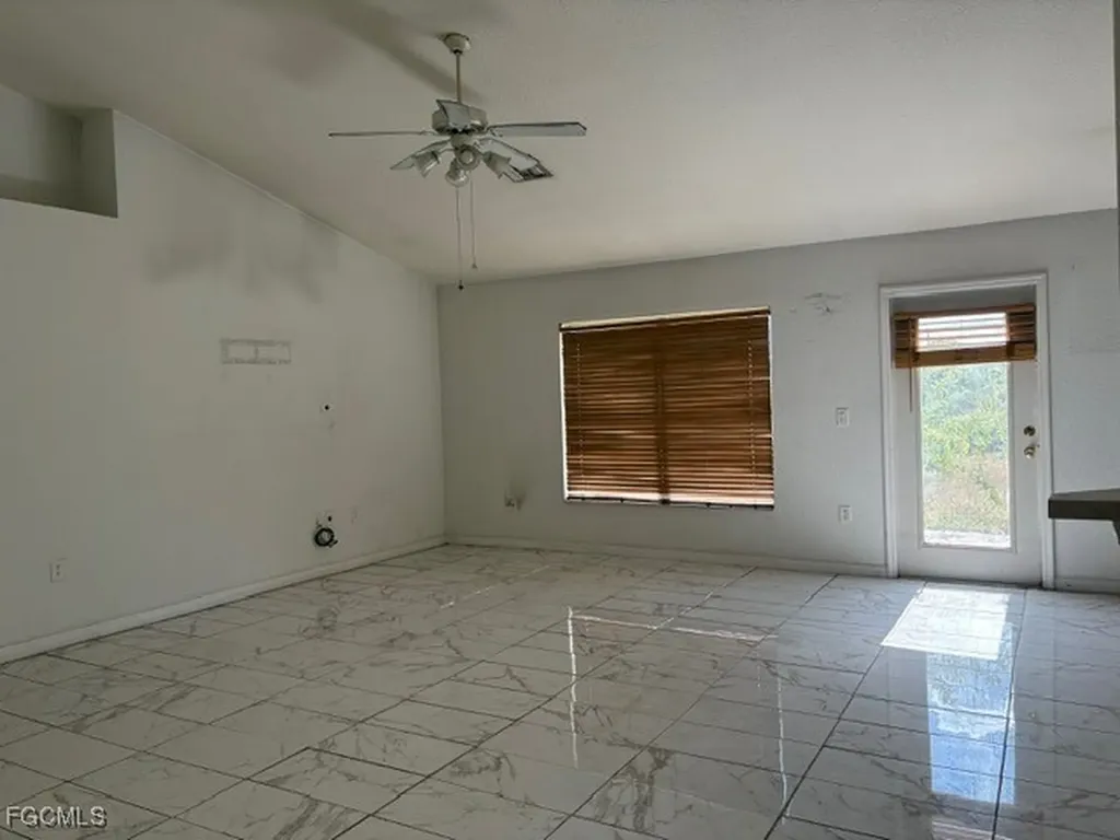 3505 15th Street SW Lehigh Acres FL 33976