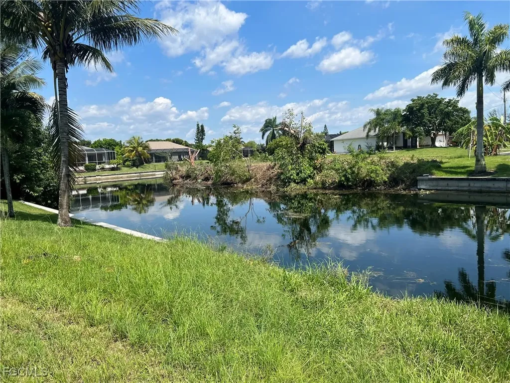 428 SE 13th Terrace Cape Coral FL 33990