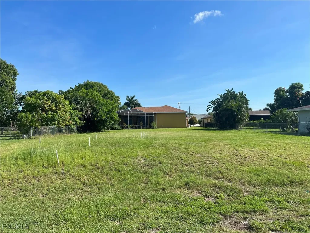 1433 SE 30th Street Cape Coral FL 33904