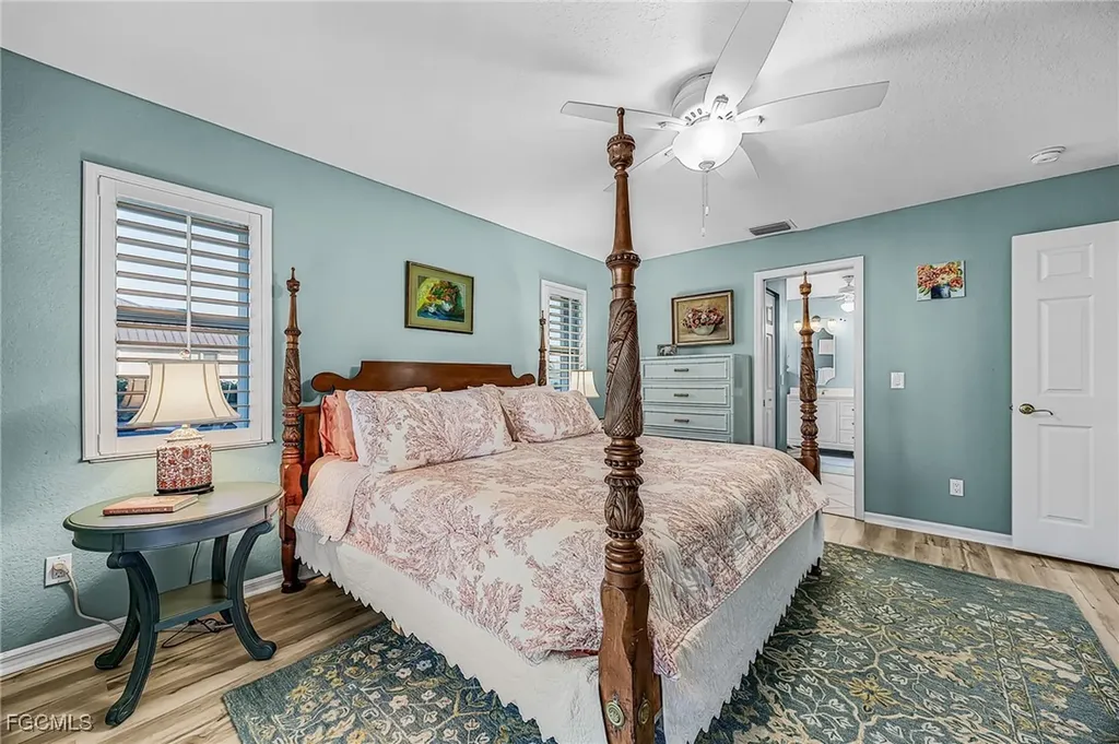 2815 SW 37th Terrace Cape Coral FL 33914