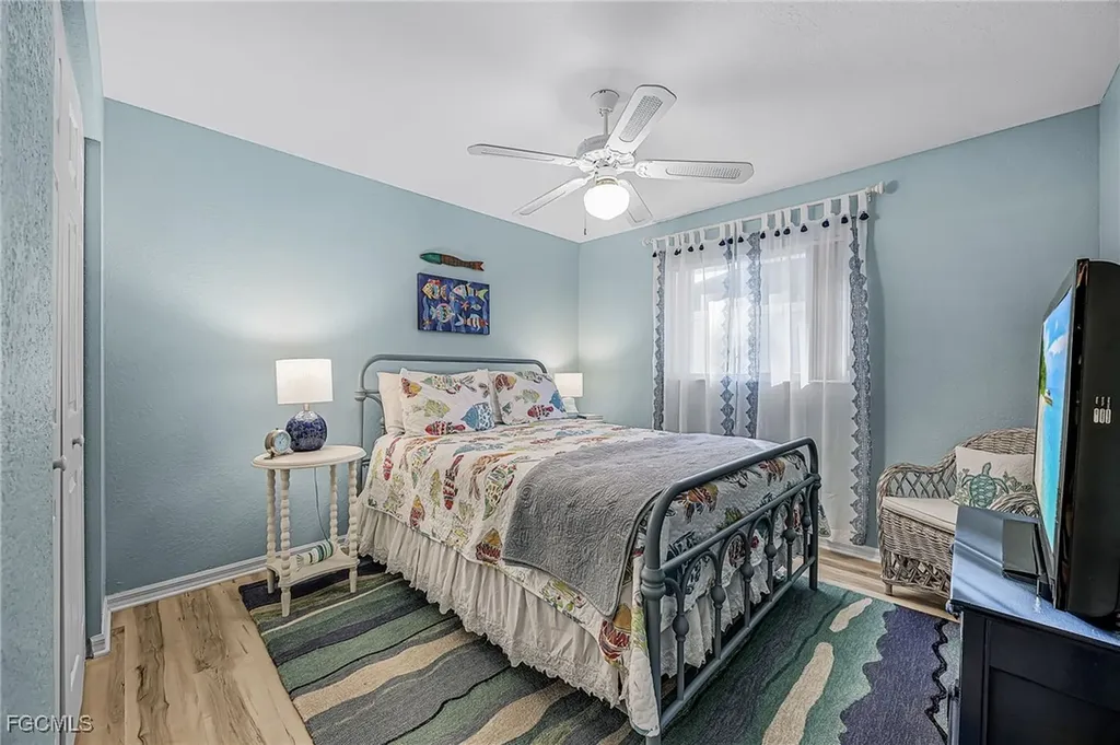 2815 SW 37th Terrace Cape Coral FL 33914