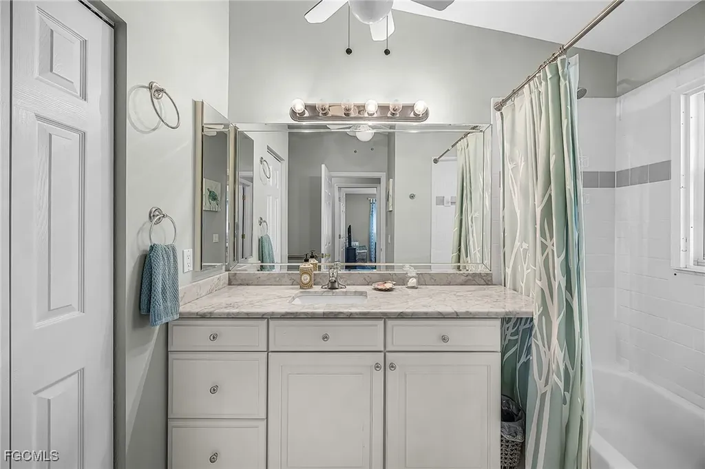 2815 SW 37th Terrace Cape Coral FL 33914