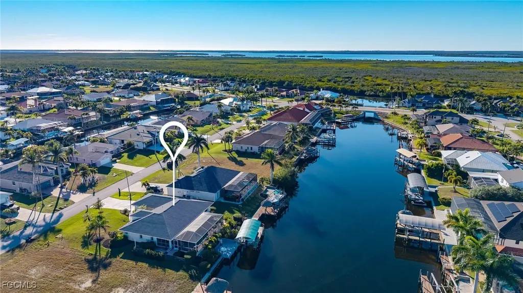 2815 SW 37th Terrace Cape Coral FL 33914