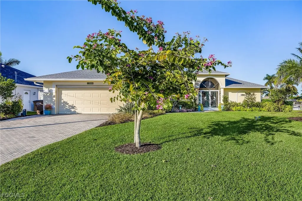 2815 SW 37th Terrace Cape Coral FL 33914