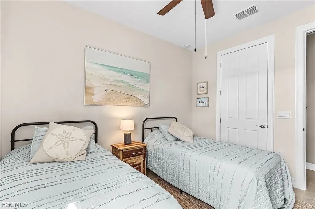 1814 SW 16th Terrace Cape Coral FL 33991