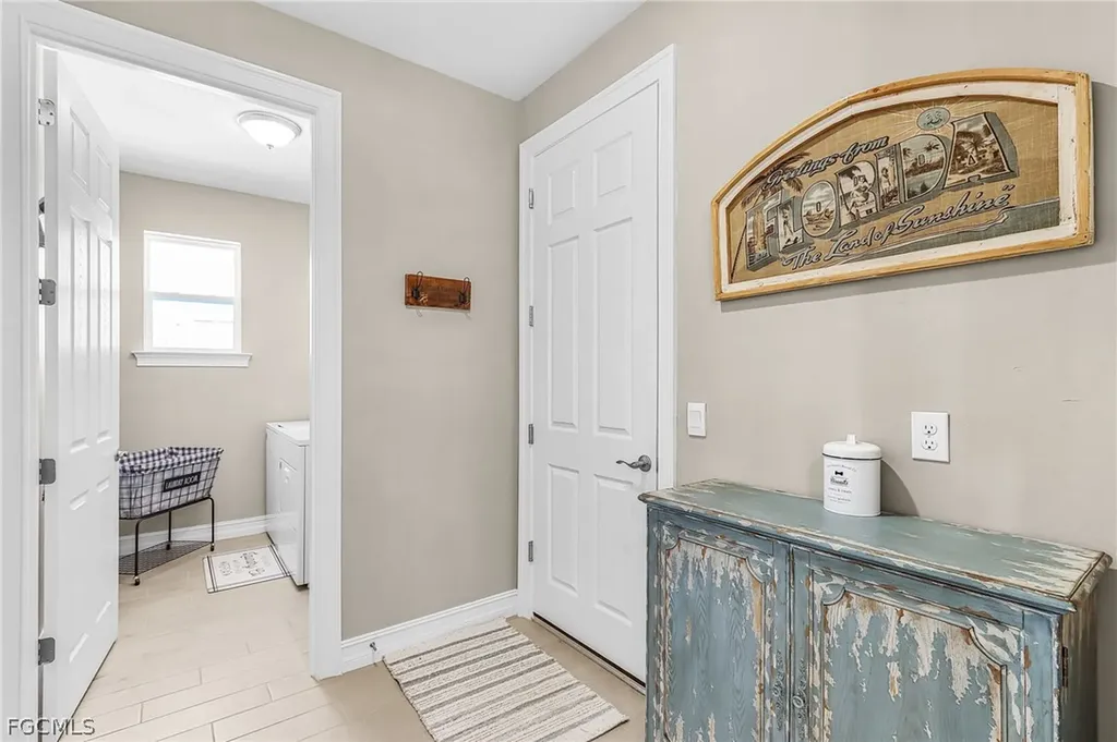 1814 SW 16th Terrace Cape Coral FL 33991