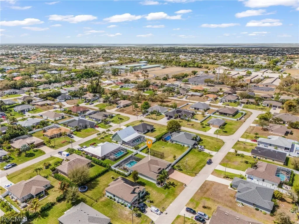 1814 SW 16th Terrace Cape Coral FL 33991