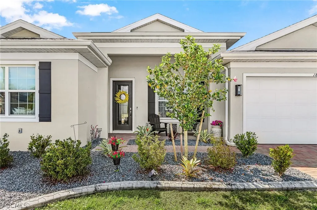 1814 SW 16th Terrace Cape Coral FL 33991