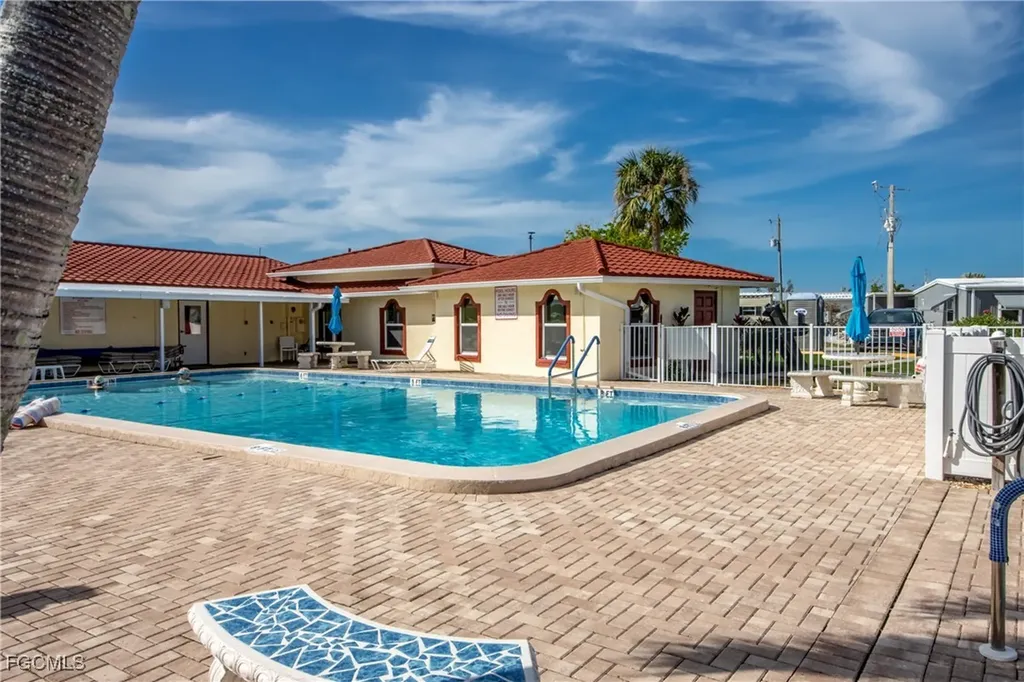 7020 Drum Drive St. James City FL 33956