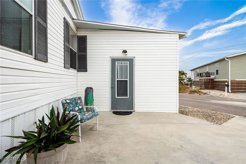 3811 Blueberry Lane St. James City FL 33956