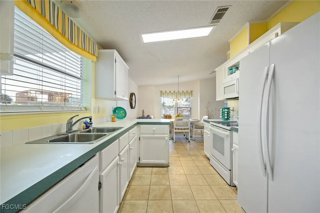 3811 Blueberry Lane St. James City FL 33956