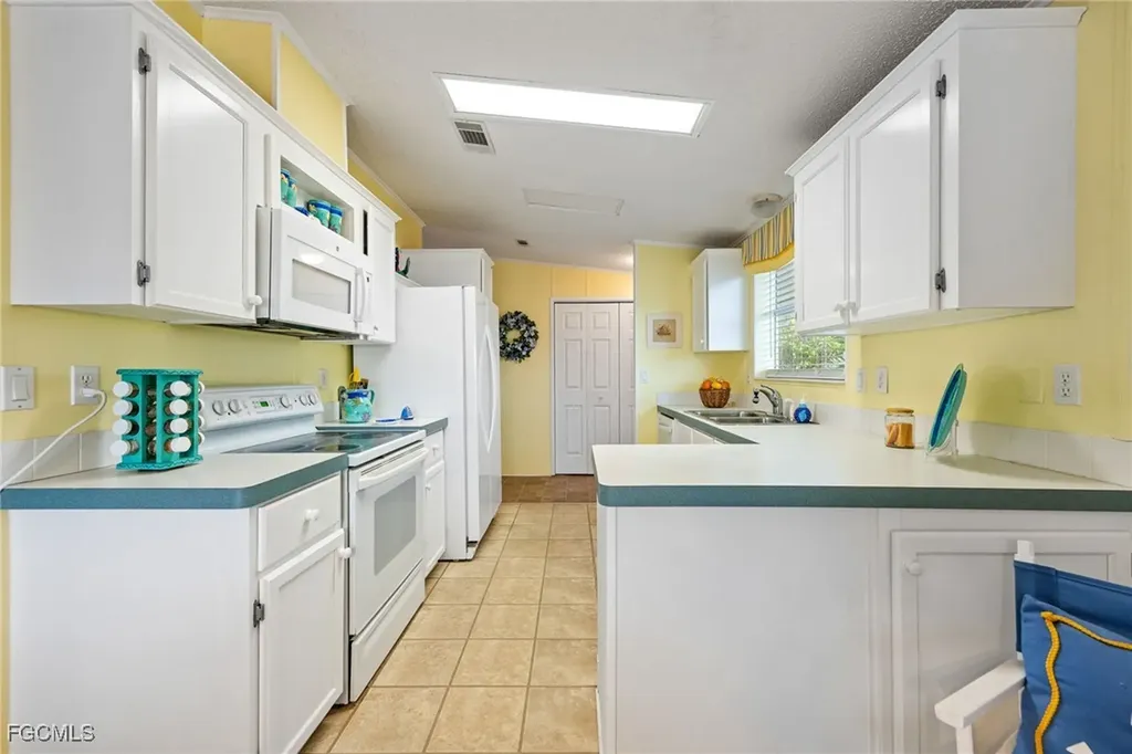 3811 Blueberry Lane St. James City FL 33956