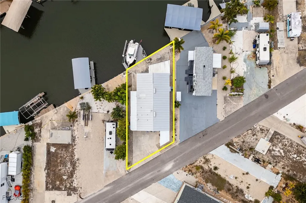 3811 Blueberry Lane St. James City FL 33956