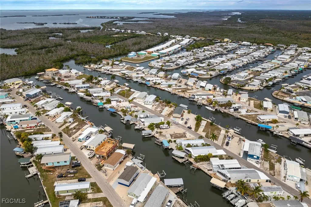 3811 Blueberry Lane St. James City FL 33956